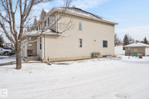 176 230 Edwards Drive, Edmonton, AB - Outdoor