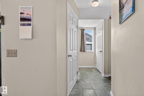 176 230 Edwards Drive, Edmonton, AB - Indoor Photo Showing Other Room