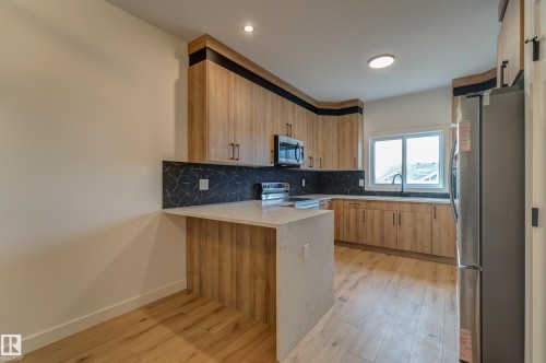 #11 6519 46 St, Wetaskiwin, AB - Indoor Photo Showing Kitchen