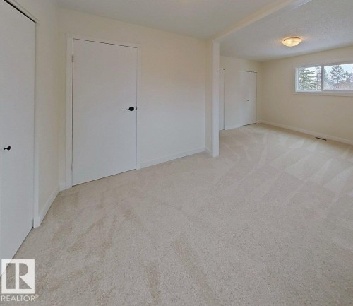 4507 35 Avenue, Edmonton, AB - Indoor Photo Showing Other Room