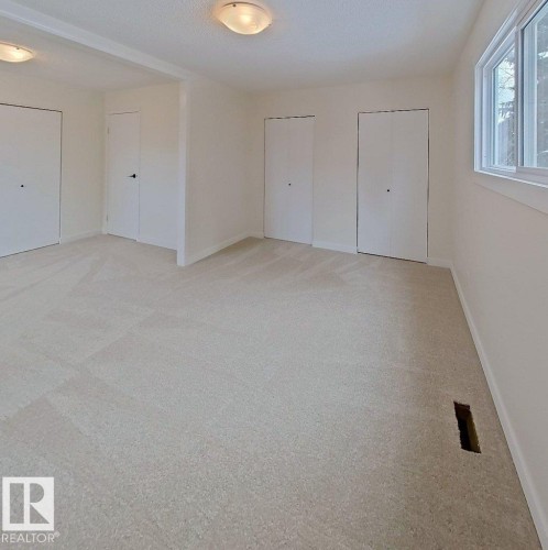 4507 35 Avenue, Edmonton, AB - Indoor Photo Showing Other Room