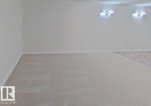 4507 35 Avenue, Edmonton, AB - Indoor Photo Showing Other Room
