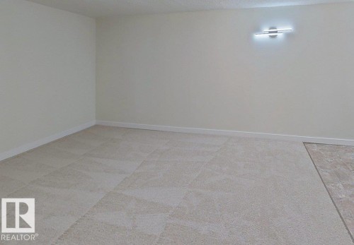 4507 35 Avenue, Edmonton, AB - Indoor Photo Showing Other Room