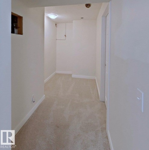 4507 35 Avenue, Edmonton, AB - Indoor Photo Showing Other Room