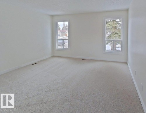 4507 35 Avenue, Edmonton, AB - Indoor Photo Showing Other Room