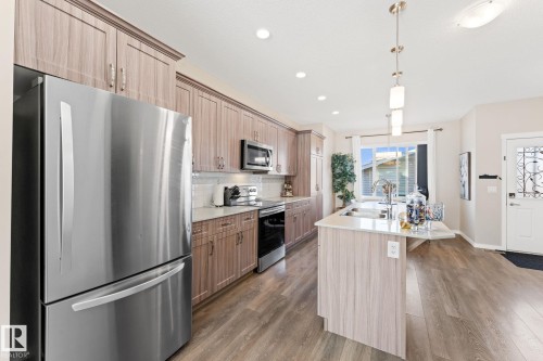 17159 49 Street, Edmonton, AB - Indoor Photo Showing Kitchen With Upgraded Kitchen