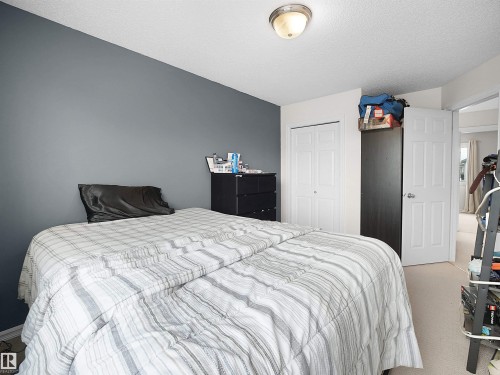 21379 89 Avenue, Edmonton, AB - Indoor Photo Showing Bedroom