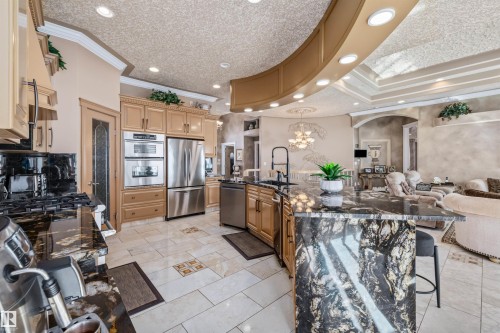 50 Kingsford Crescent, St. Albert, AB - Indoor Photo Showing Kitchen With Upgraded Kitchen
