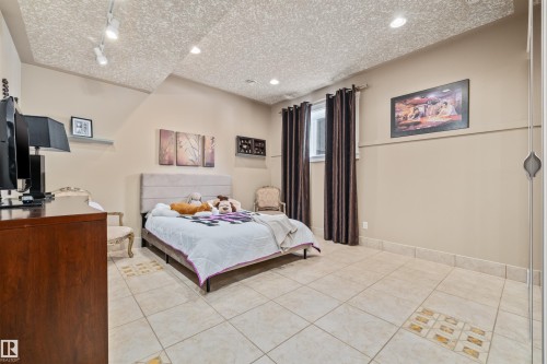 50 Kingsford Crescent, St. Albert, AB - Indoor Photo Showing Bedroom