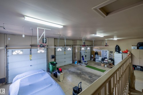 50 Kingsford Crescent, St. Albert, AB - Indoor Photo Showing Garage
