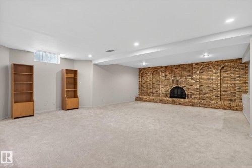 158 Wolf Ridge Place, Edmonton, AB - Indoor Photo Showing Other Room