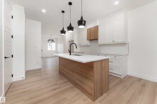 3117 Magpie Way, Edmonton, AB - Indoor Photo Showing Other Room