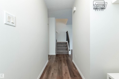 14636 25 Street, Edmonton, AB - Indoor Photo Showing Other Room