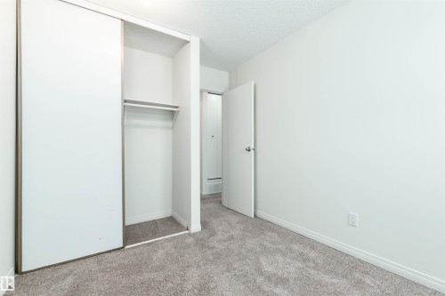 14636 25 Street, Edmonton, AB - Indoor Photo Showing Other Room