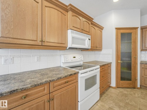 3436 32 Street, Edmonton, AB - Indoor Photo Showing Kitchen
