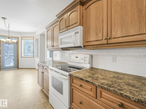 3436 32 Street, Edmonton, AB - Indoor Photo Showing Kitchen