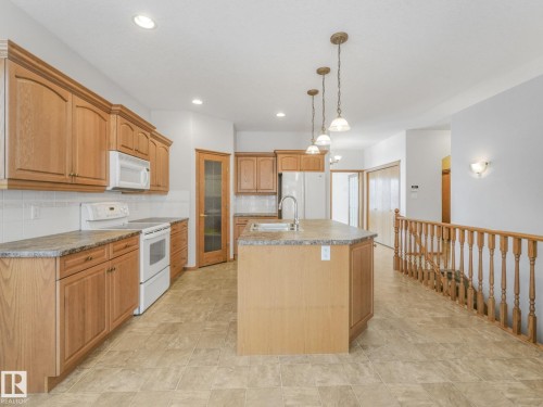3436 32 Street, Edmonton, AB - Indoor Photo Showing Kitchen