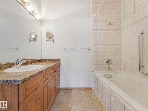 3436 32 Street, Edmonton, AB - Indoor Photo Showing Bathroom