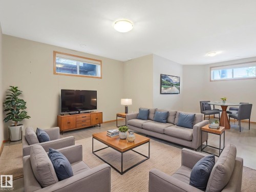 3436 32 Street, Edmonton, AB - Indoor Photo Showing Living Room