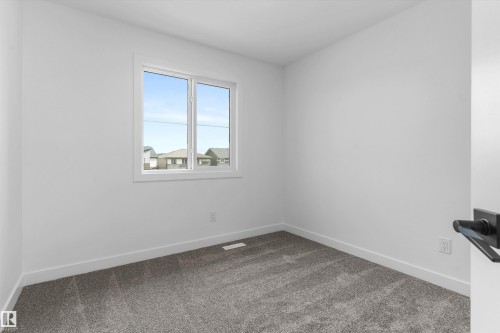 1050 Cristall Crescent Sw, Edmonton, AB 