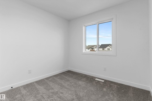1050 Cristall Crescent Sw, Edmonton, AB 