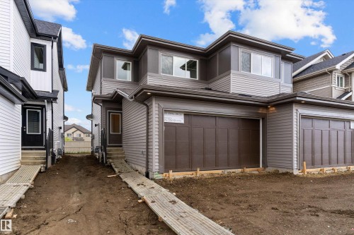 1050 Cristall Crescent Sw, Edmonton, AB 