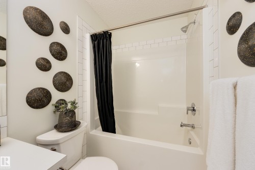 596 Stout Bend, Leduc, AB - Indoor Photo Showing Bathroom