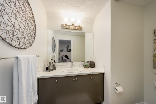 596 Stout Bend, Leduc, AB - Indoor Photo Showing Bathroom