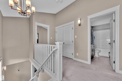 1035 Watt Promenade Promenade Sw, Edmonton, AB - Indoor
