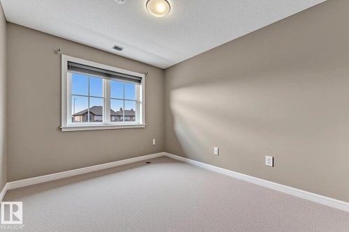 1035 Watt Promenade Promenade Sw, Edmonton, AB - Indoor Photo Showing Other Room