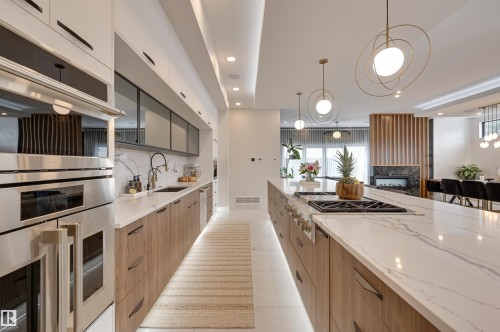 8908 140 Street, Edmonton, AB - Indoor Photo Showing Kitchen With Upgraded Kitchen