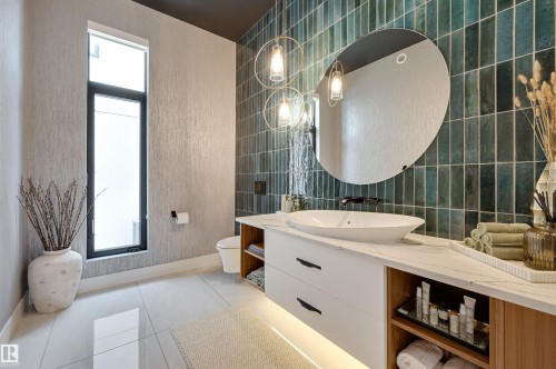 8908 140 Street, Edmonton, AB - Indoor Photo Showing Bathroom