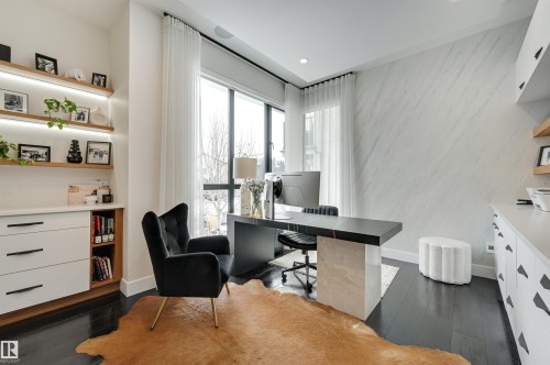 8908 140 Street, Edmonton, AB - Indoor Photo Showing Office