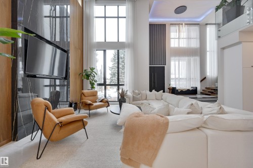 8908 140 Street, Edmonton, AB - Indoor Photo Showing Living Room