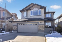 3005 CHRISTOPHER Court Sherwood Park, AB T8H 0M9