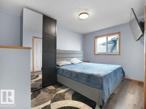 5311 156 Avenue, Edmonton, AB - Indoor Photo Showing Bedroom