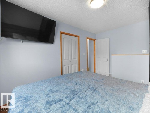 5311 156 Avenue, Edmonton, AB - Indoor Photo Showing Bedroom