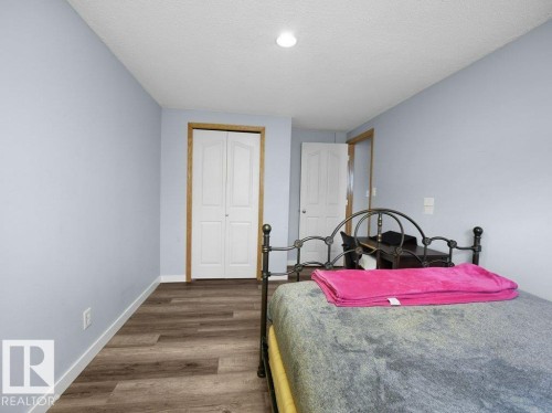 5311 156 Avenue, Edmonton, AB - Indoor Photo Showing Bedroom