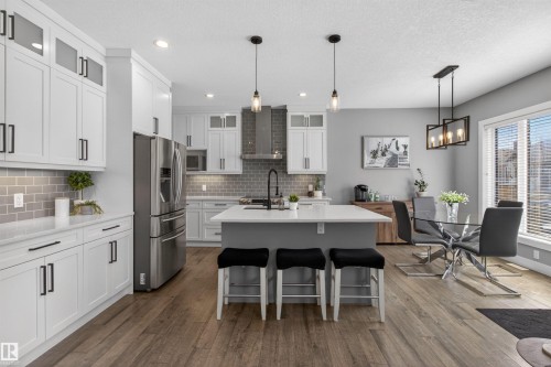 457 Meadowview Drive, Fort Saskatchewan, AB - Indoor Photo Showing Kitchen With Stainless Steel Kitchen With Upgraded Kitchen