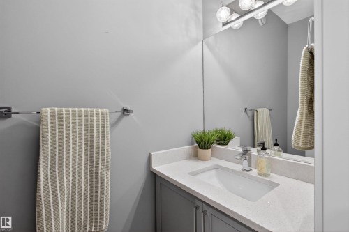 457 Meadowview Drive, Fort Saskatchewan, AB - Indoor Photo Showing Bathroom