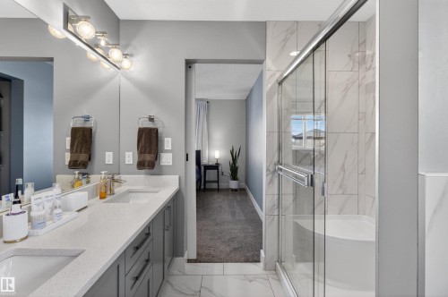 457 Meadowview Drive, Fort Saskatchewan, AB - Indoor Photo Showing Bathroom