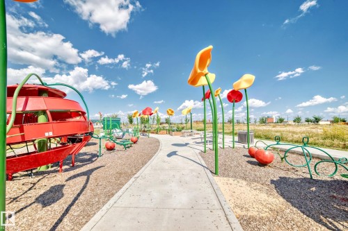 2740 Blatchford Road, Edmonton, AB - Outdoor