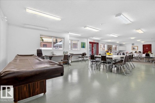 302 9760 176 Street, Edmonton, AB - Indoor