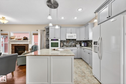 120 Keyport Circle, Leduc, AB - Indoor Photo Showing Kitchen With Upgraded Kitchen