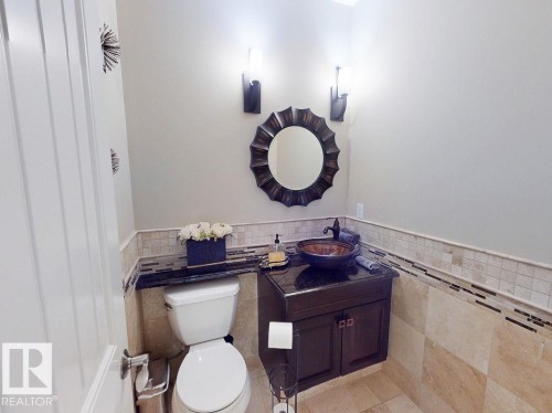 10617 174A Avenue, Edmonton, AB - Indoor Photo Showing Bathroom