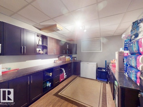 10617 174A Avenue, Edmonton, AB - Indoor