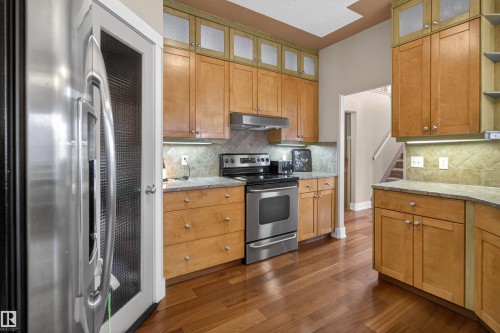 1 Chatwin Road, Sherwood Park, AB - Indoor Photo Showing Kitchen