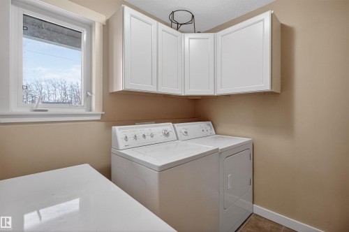 1 Chatwin Road, Sherwood Park, AB - Indoor Photo Showing Laundry Room
