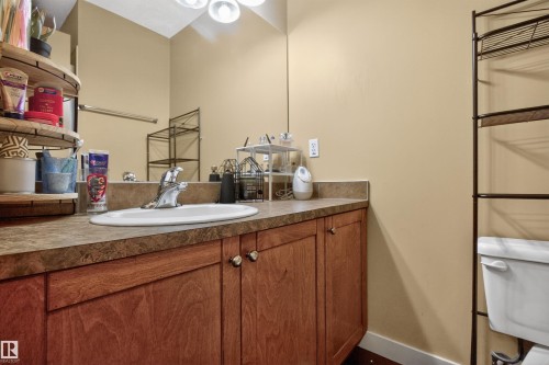 1 Chatwin Road, Sherwood Park, AB - Indoor Photo Showing Bathroom
