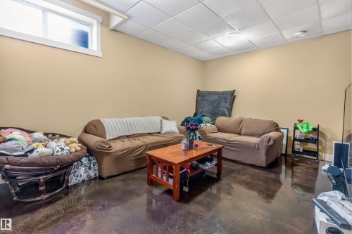 1 Chatwin Road, Sherwood Park, AB - Indoor